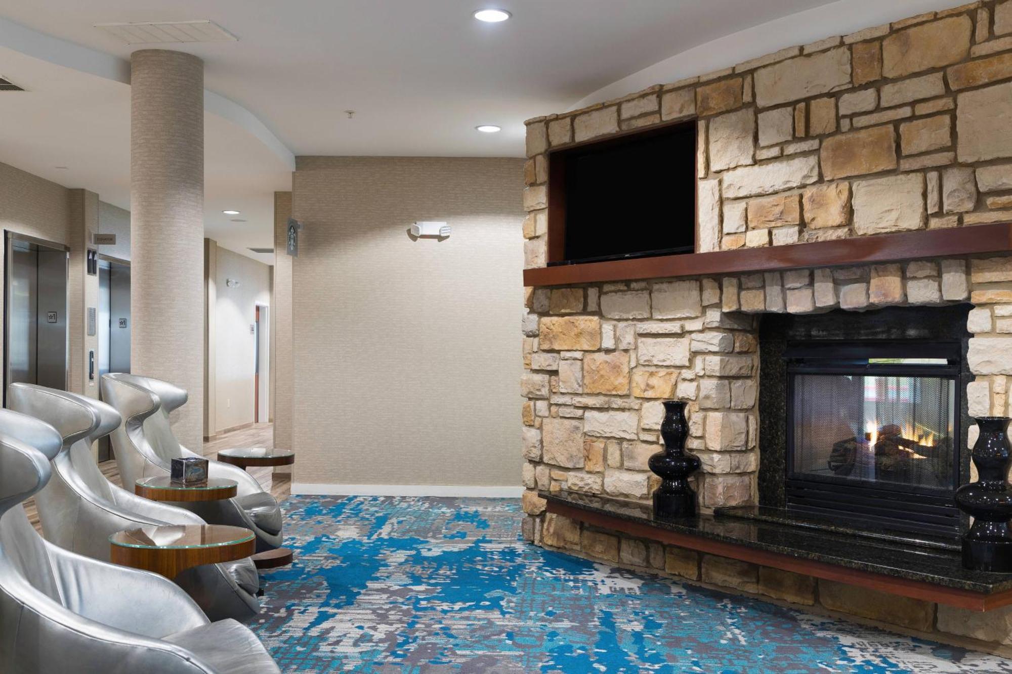 Courtyard By Marriott San Antonio North Stone Oak At Legacy Hotel Екстериор снимка