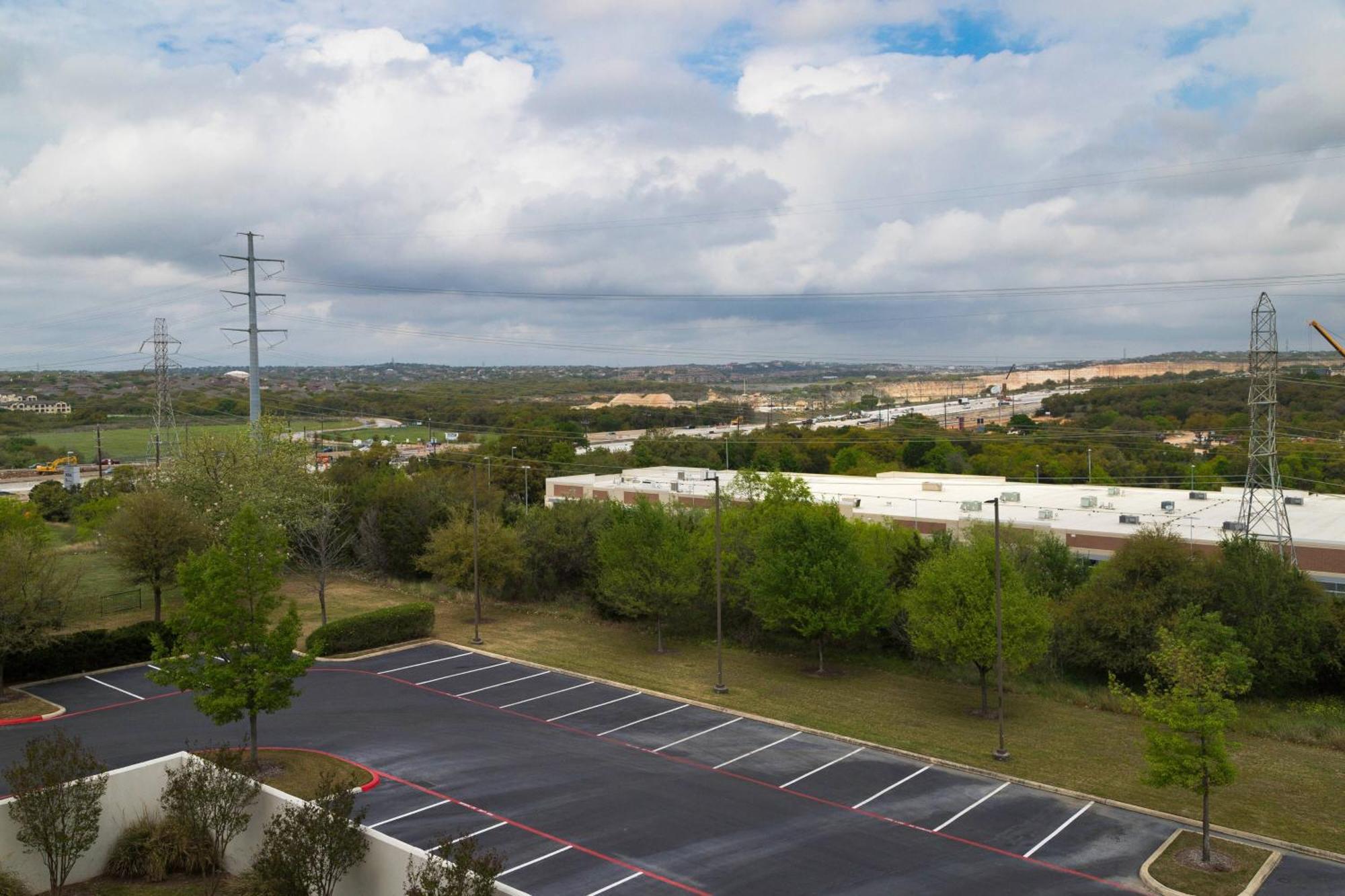 Courtyard By Marriott San Antonio North Stone Oak At Legacy Hotel Екстериор снимка
