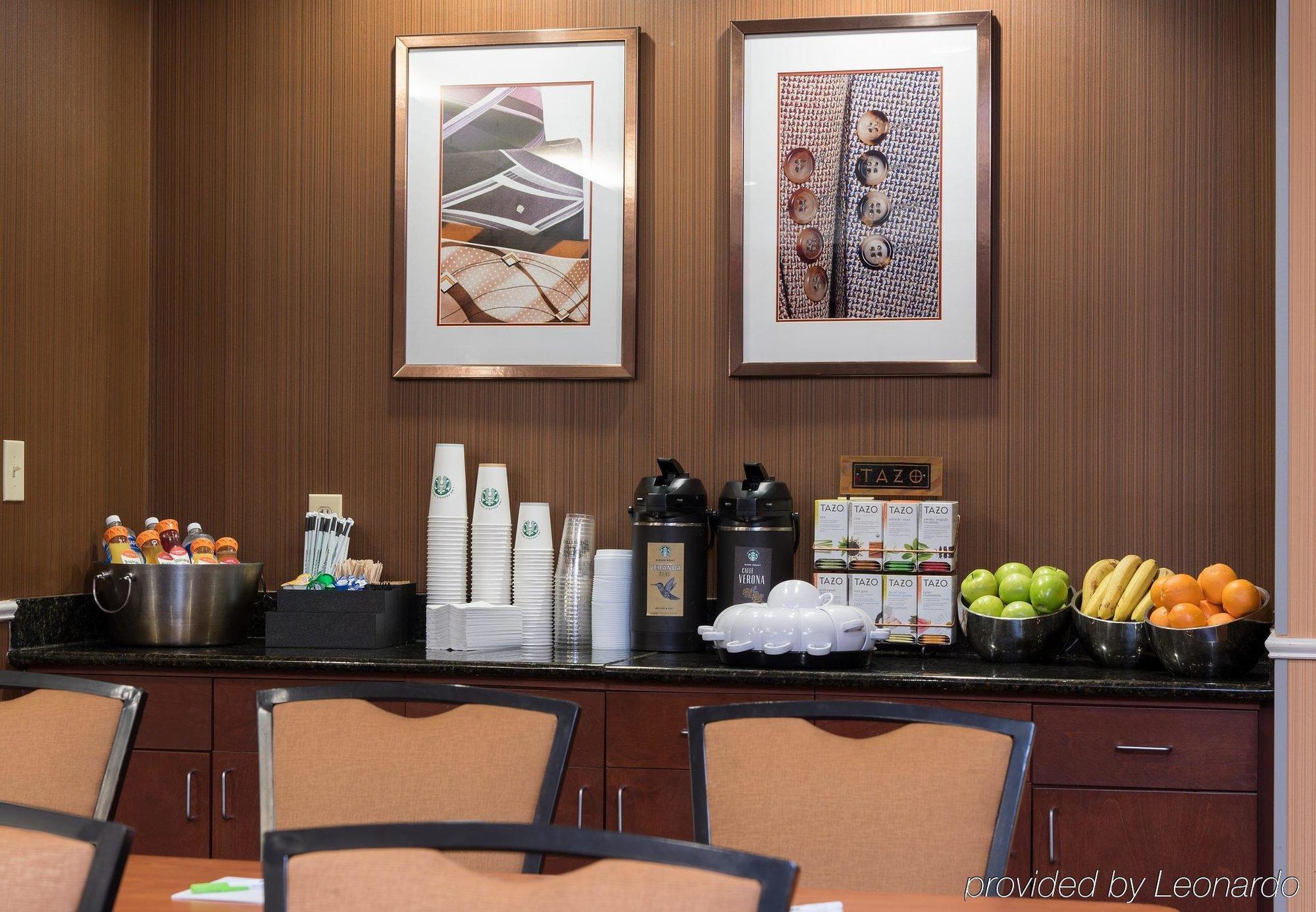 Courtyard By Marriott San Antonio North Stone Oak At Legacy Hotel Екстериор снимка