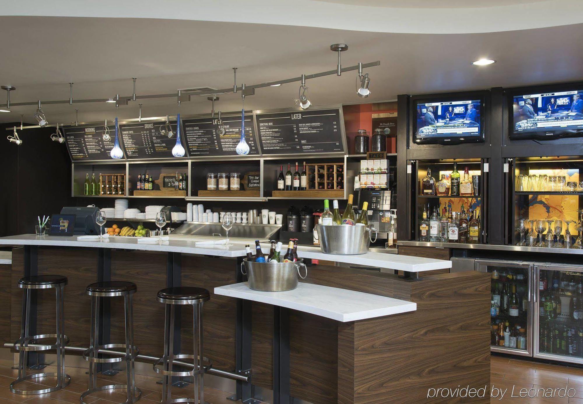 Courtyard By Marriott San Antonio North Stone Oak At Legacy Hotel Екстериор снимка